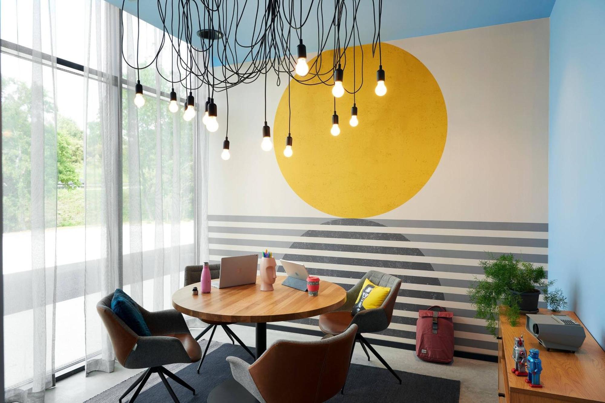 Moxy Sophia Antipolis 3*